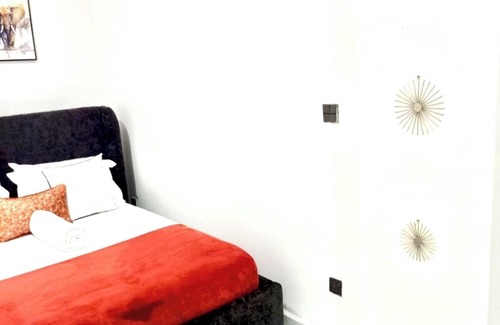 Kisumu Apartment | Charming 2-bedroom all ensuite with a Back Up Generator and Elevator in the CBD