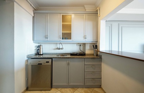 Kabatas Apartment | Charming 2-bedroom apartment with stunning sea view and AC in Istanbul
