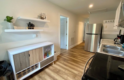 Charlotte Apartment | Charming 2-bedroom Apartment near NoDa, Plaza Midwood, Uptown, and more