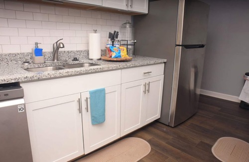 Marietta Apartment | Charming 2-bedroom apartment with WiFi, AC in lovely Marietta
