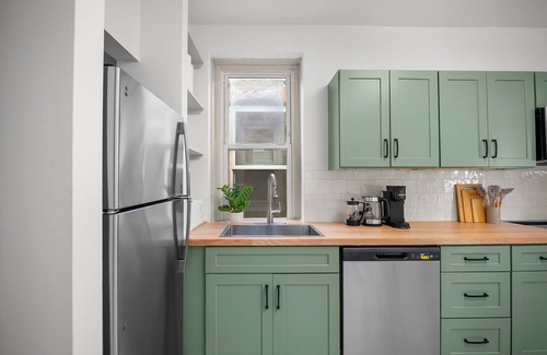 Shaw Apartment | Charming 2-bedroom apartment in superb St. Louis with WiFi, AC