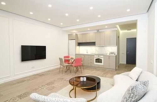 Kentron Apartment | Charming 2-bedroom apartment in the center of Yerevan with AC by Sweet Home