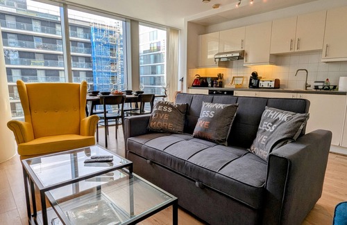 Canary Wharf Apartment | Charming 2-Bedroom Apartment Canary Wharf - London