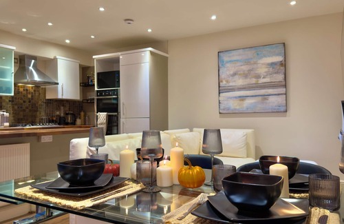 Pimlico Apartment | Charming 2 bedroom apartment with garden in Westminster! Rare find!