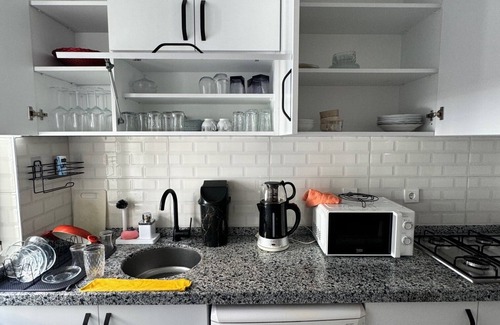 Antalya City Centre Apartment | Charming 2-bedroom apartment with WiFi, AC in fabulous Antalya