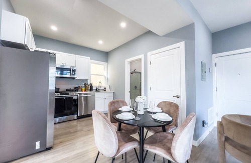 Harrison Apartment | Charming 2-bedroom apartment with AC, WiFi in fabulous Harrison