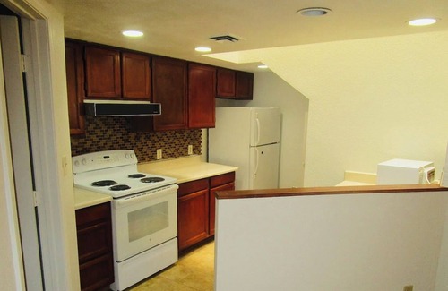 Alhambra Apartment | Charming 2-bedroom apartment with WiFi, AC in fabulous Phoenix