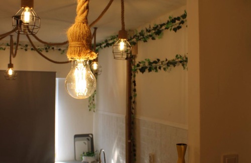Tasnad Apartment | Charming 2-bedroom apartment in Tășnad with AC, WiFi, Smart Tv