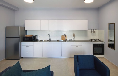 Nachlaot House | Charming 2-bedroom building in beautiful Jerusalem with AC, WiFi