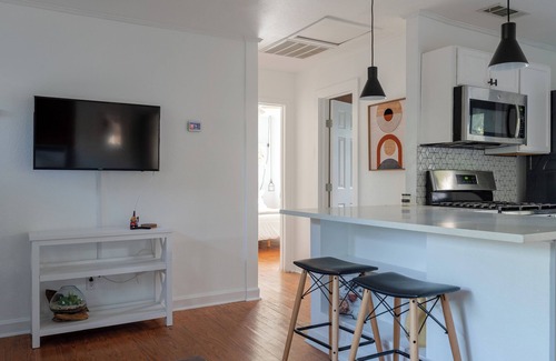 MLK House | Charming 2-bedroom bungalow in East Austin.