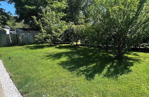 Hyannis Cottage | Charming 2-bedroom cottage with AC, WiFi in serene Barnstable
