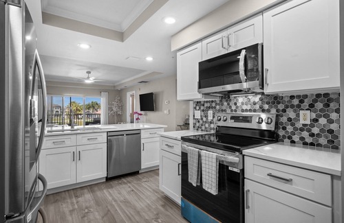 Fort Myers Condo | Charming 2-bedroom condo in fabulous Cape Coral with AC