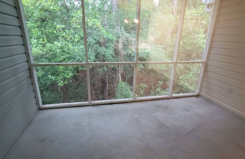 Wilmington Condo | Charming 2-bedroom condo in tranquil Wilmington for 30+ day stays