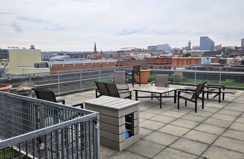 Federal Hill Condo | Charming 2-bedroom condo with fitness room and AC in peaceful Fed Hill,Baltimore