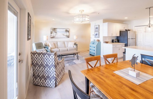 Ono Island Condo | Charming 2-bedroom condo with WiFi and AC in enchanting Perdido Key