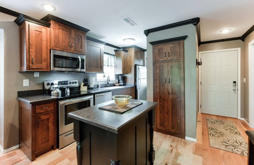 Indian Point Condo | Charming 2-bedroom condo near Silver Dollar City.