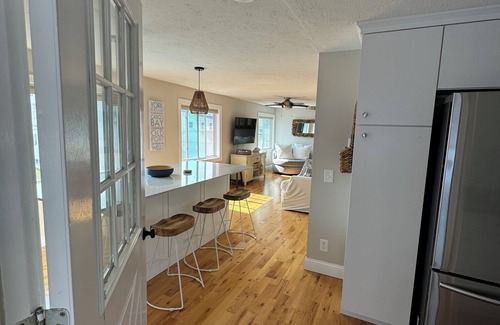 York Beach Condo | Charming 2-bedroom condo across from Long Sands