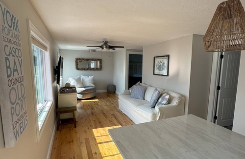 York Beach Condo | Charming 2-bedroom condo across from Long Sands