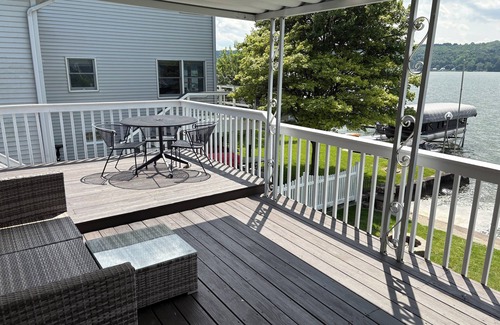 Scottsburg Cottage | Charming 2-bedroom cottage directly on the water with AC, WiFi on Conesus lake