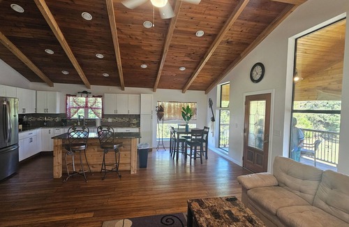 Canton House | Charming 2-bedroom Country house nestled on a Cattle ranch - known as Rancho 2.