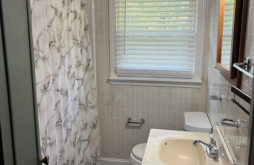 Rex House | Charming 2-bedroom country house with WiFi, in delightful Rex , minutes from ATL