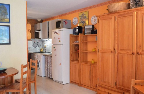 Cavaliere Apartment | Charming 2-Bedroom Apartment with Pool and Terrace in Le Lavandou for 6