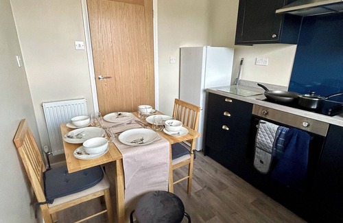 Basingstoke Apartment | *Charming 2 bedroom flat close to Basingstoke town centre!*