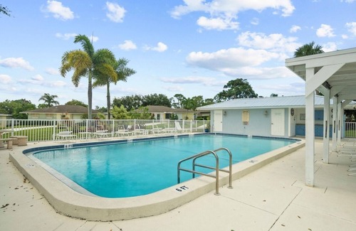 Stuart Villa | Charming 2-bedroom golf course villa in Stuart with WiFi, Jan - March 2025