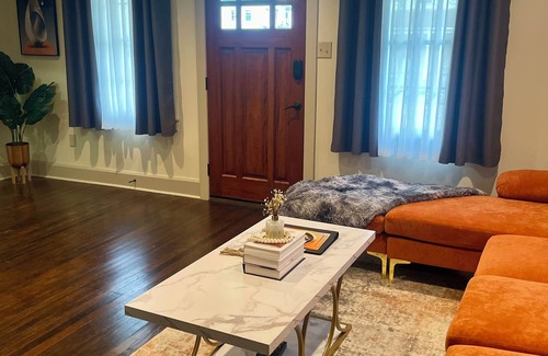 Portsmouth House | "Charming 2-Bedroom House in Historic Portsmouth – Perfect for Your Getaway!"