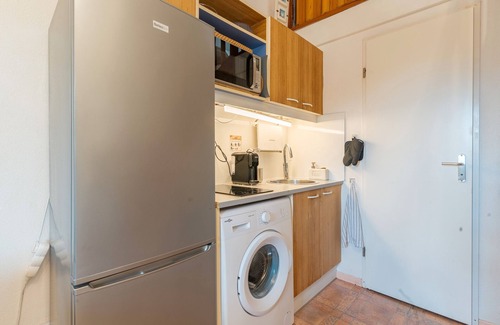 Eyguieres Apartment | Charming 2-bedroom house with pool, wifi, AC in peaceful Eyguières