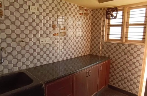 Yelahanka House | Charming 2-bedroom hotel with WiFi, AC in vibrant Bangalore