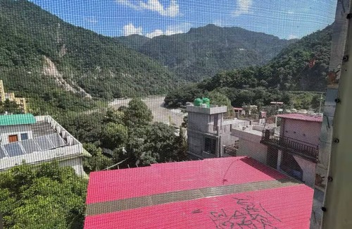 Rishikesh House | Charming 2-bedroom home in fabulous Rishikesh with WiFi, AC