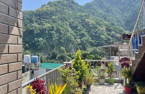 Rishikesh House | Charming 2-bedroom home in fabulous Rishikesh with WiFi, AC