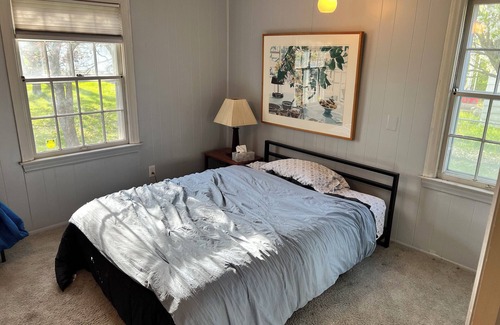 Ann Arbor House | Charming 2-bedroom house with WiFi, AC in awesome Ann Arbor. Pet&Pot friendly