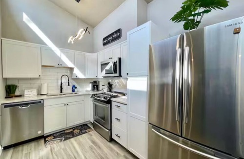 Amarillo House | Charming 2-bedroom house with indoor hot tub and spa! Free EV Charger!