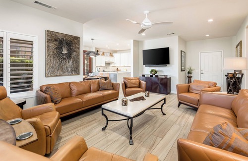 Surprise House | Charming 2-bedroom house in fabulous Surprise in the desirable GRAND