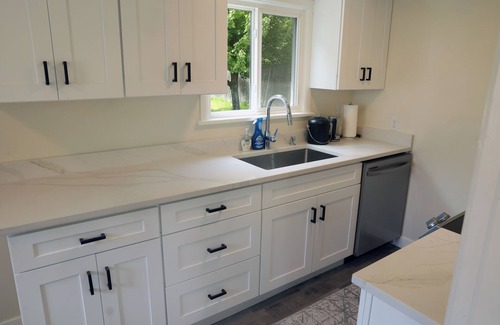 Roxhill House | Charming 2-bedroom house with WiFi, AC in the heart of West Seattle