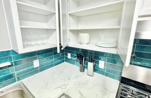 McNeil House | Charming 2-bedroom house in Austin with AC