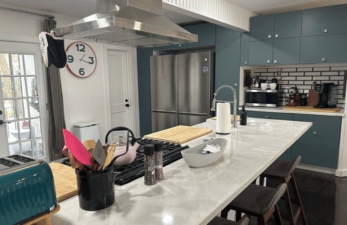 Monroe House | Charming 2-bedroom house with WiFi, AC in welcoming Monroe