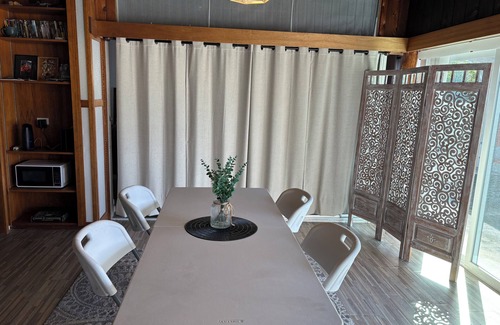Kapoho House | Charming 2-bedroom house in wonderful Pāhoa with free private covered parking