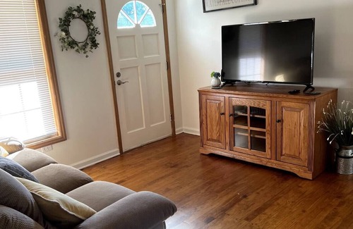 Traphill House | Charming 2-bedroom house located in the Blue Ridge
