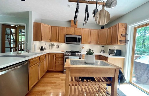 Wilton House | Charming 2-bedroom house surrounded by nature