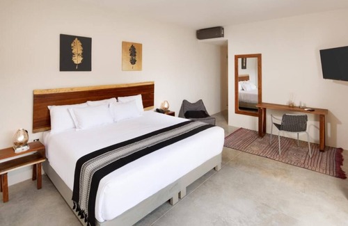 Tulum City Center Hotel | Charming 2-bedroom in amazing Tulum with AC, WiFi
