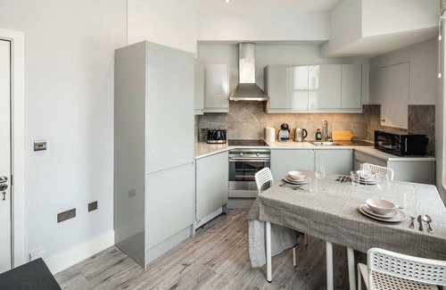 South Kensington Apartment | Charming 2 bedroom/Kensington/Chelsea/Harrods