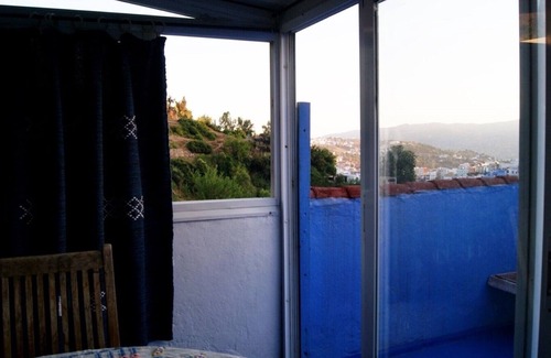 Bab Taza Apartment | Charming 2-bedroom apartment in enchanting Chefchaouen with AC, WiFi