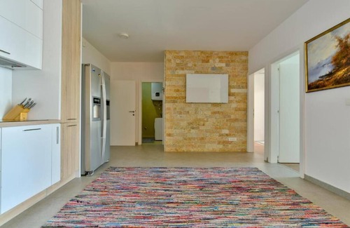 Sveti Stefan Apartment | Charming 2-bedroom apartment in marvelous Sveti Stefan with AC