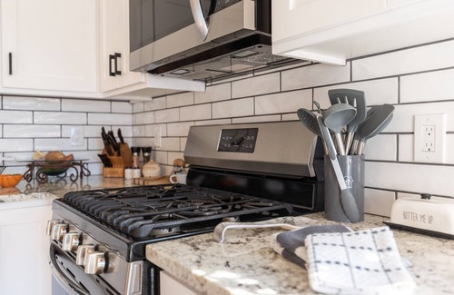 Parowan House | charming 2-bedroom pioneer home near brian head ski resort and national parks in