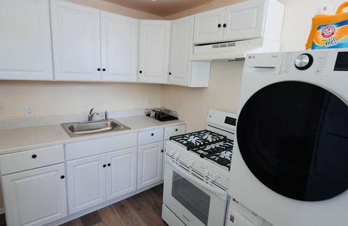 Truxton Circle House | Charming 2-bedroom rowhome with WiFi, AC in Downtown Washington