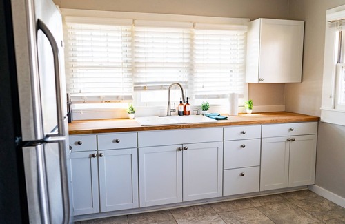 Ashley Oaks Apartment | Charming 2 Bedroom Retreat in Prime Location!