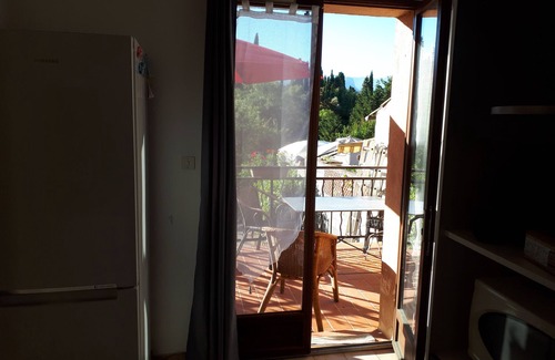 Valbonne Villa | Charming 2-bedroom semi-detached villa with garden and terraces